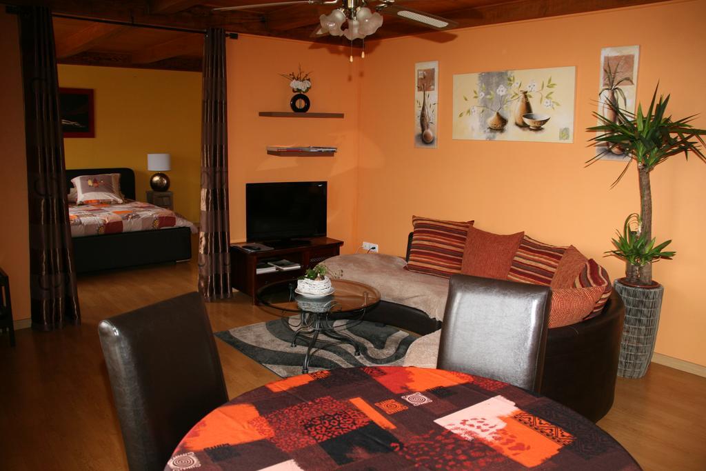 Chambres D'Hotes & Gites La Paysanne Fresnes-en-Woevre Zewnętrze zdjęcie
