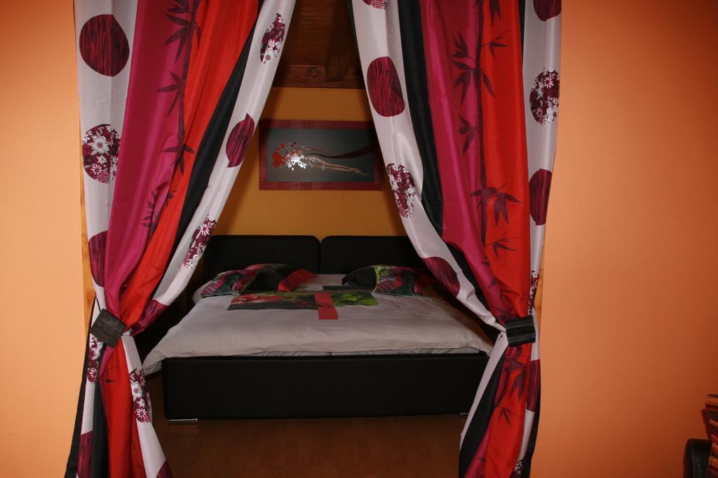 Chambres D'Hotes & Gites La Paysanne Fresnes-en-Woevre Zewnętrze zdjęcie